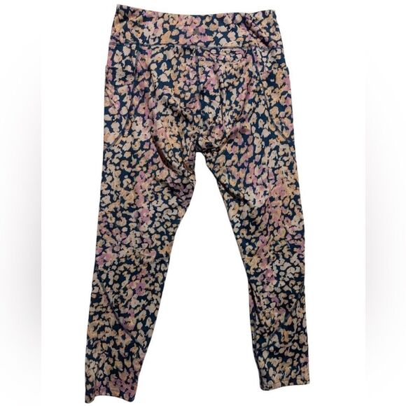 New with tag TEK GEAR Mid-Rise Capri Leggings, multicolor, size XXL - Picture 1 of 8